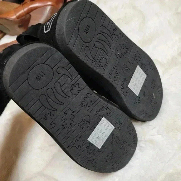 Bearpaw Kerri suede fuzzy wool skeepskin hiking boot neverwet Size 11 Black - Picture 10 of 10